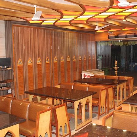 Annai In Saravana Bhavan Fine Stay And Restaurant Vailankanni Eksteriør bilde