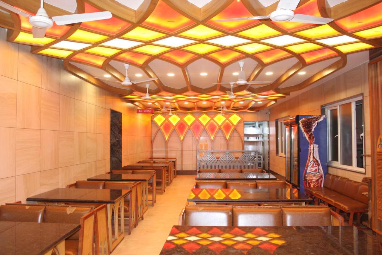 Annai In Saravana Bhavan Fine Stay And Restaurant Vailankanni Eksteriør bilde