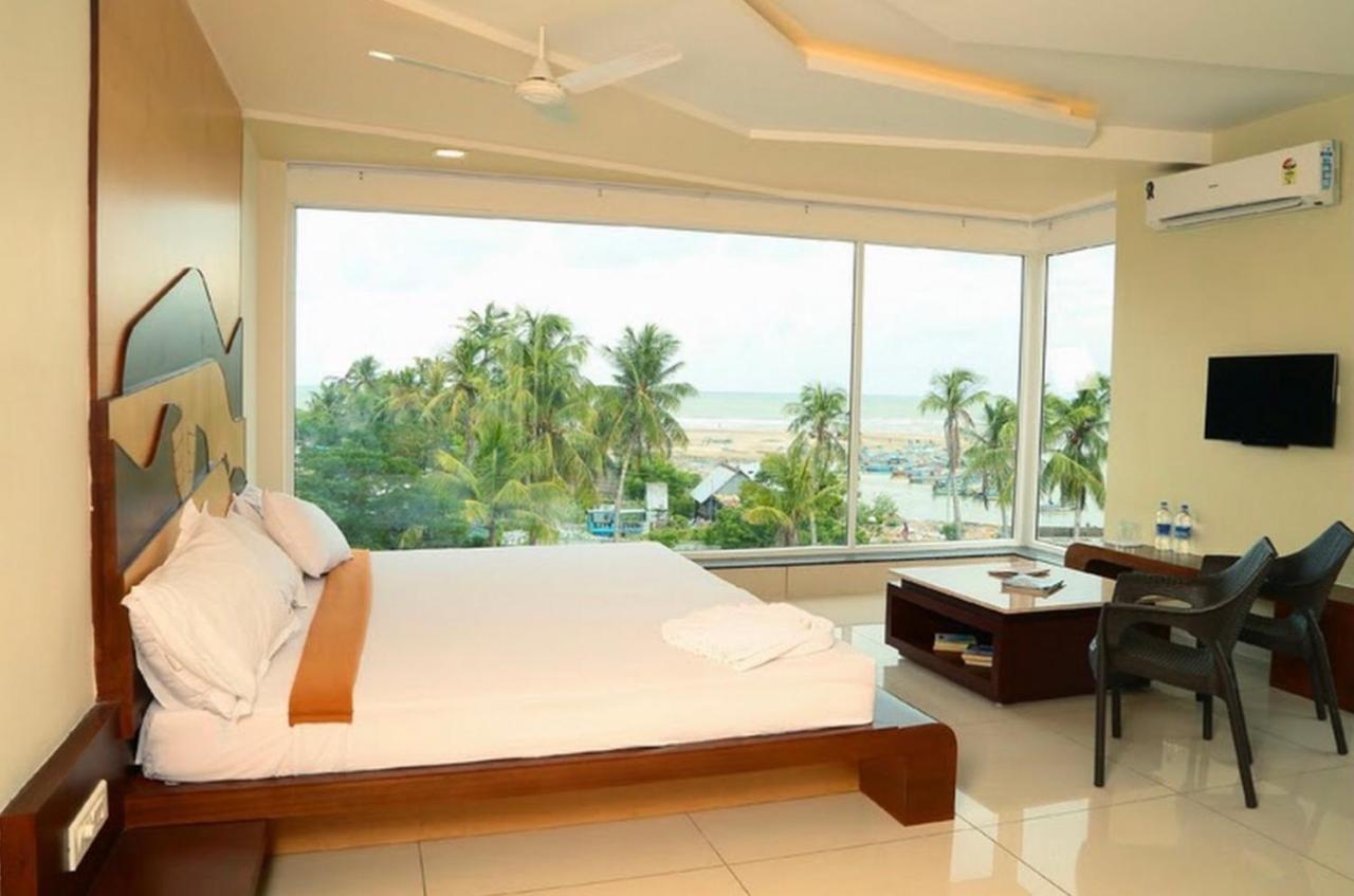 Annai In Saravana Bhavan Fine Stay And Restaurant Vailankanni Eksteriør bilde