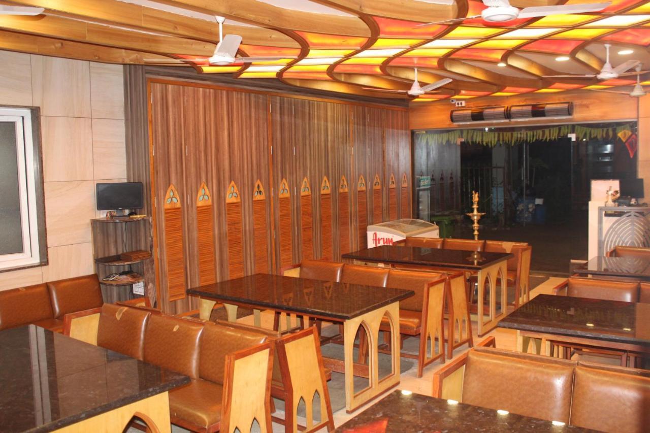Annai In Saravana Bhavan Fine Stay And Restaurant Vailankanni Eksteriør bilde